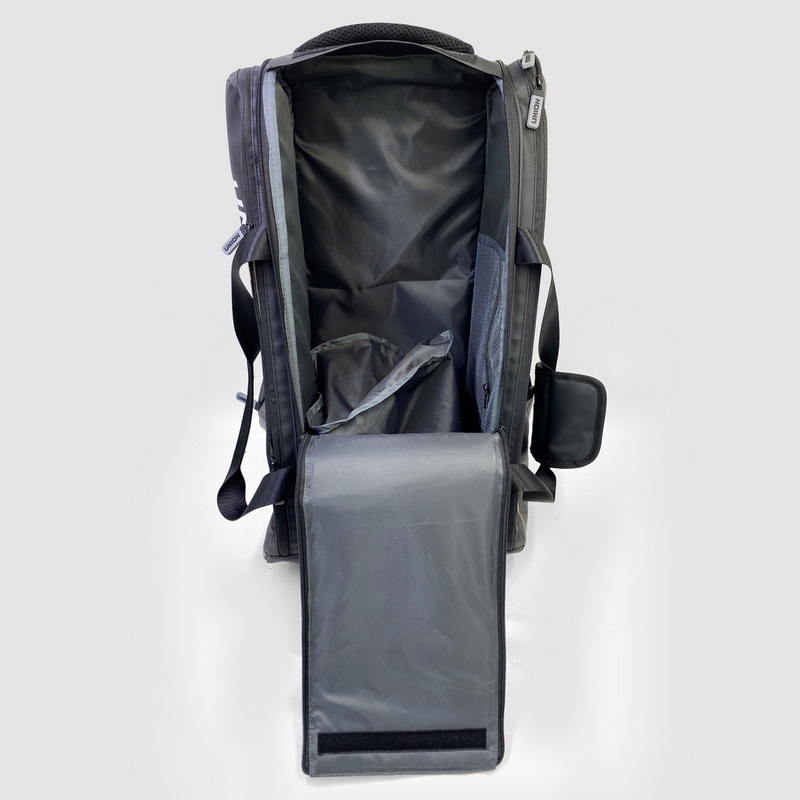 large capacity and opening 